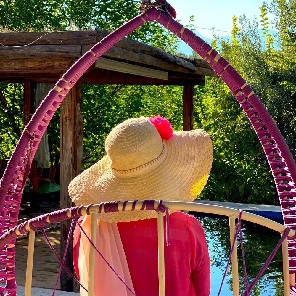 Meet your Posher, Omama